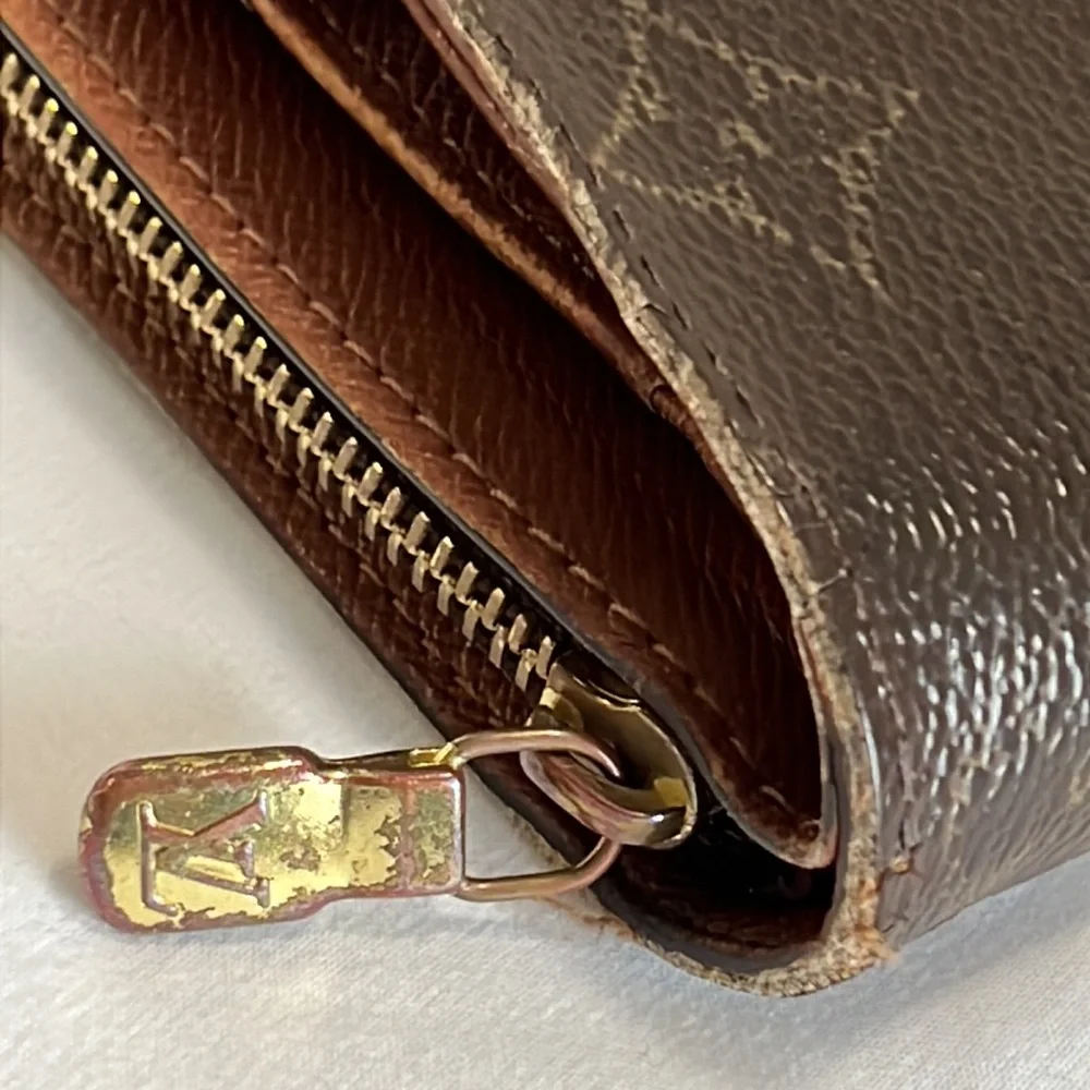 Louis Vuitton Monogram Compact Zippy Wallet - Picture 12 of 16